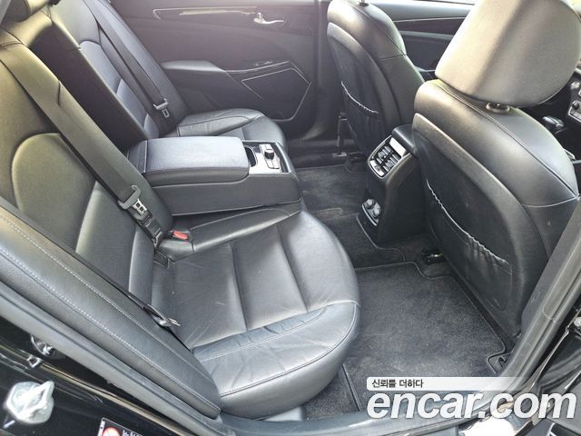 Kia K7 2018 — photo 9