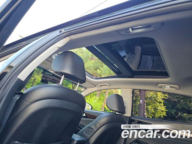 Kia K7 2018 — photo 12