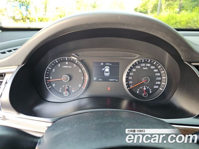 Kia K7 2018 — photo 13