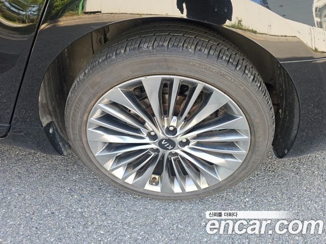 Kia K7 2018 — photo 20