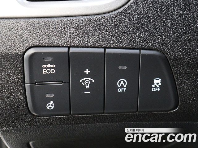Hyundai AVANTE 2015 — photo 12