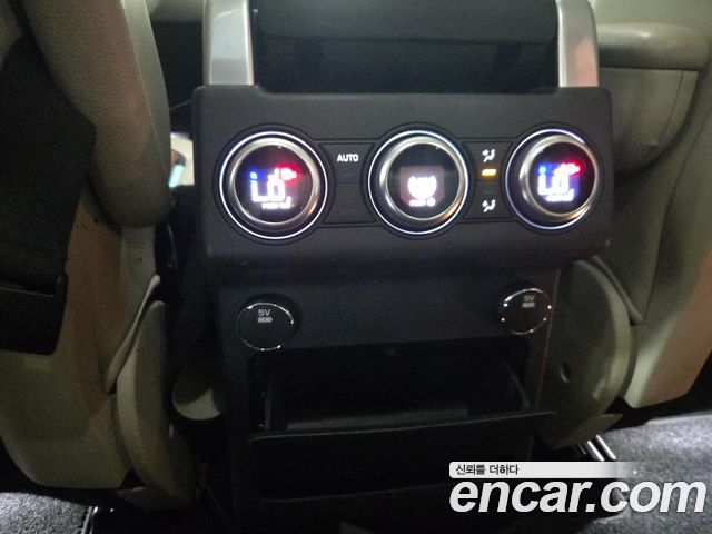Land Rover Discovery 2017 — photo 11