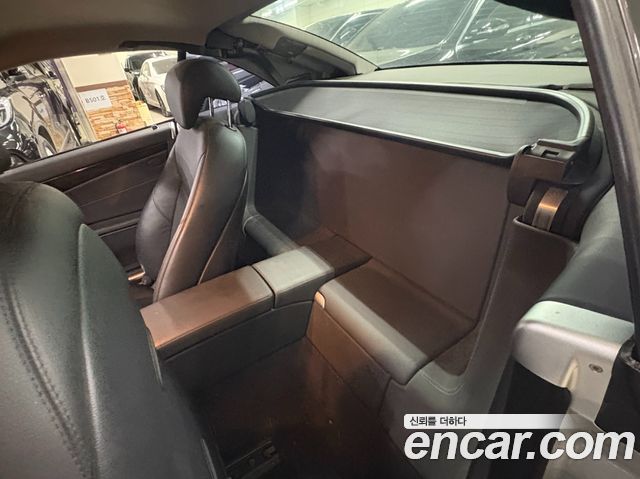 Mercedes-Benz SL-Class 2007 — photo 14