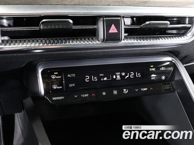 Kia K5 2021 — photo 20