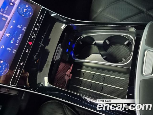 Mercedes-Benz S-Class 2023 — photo 13
