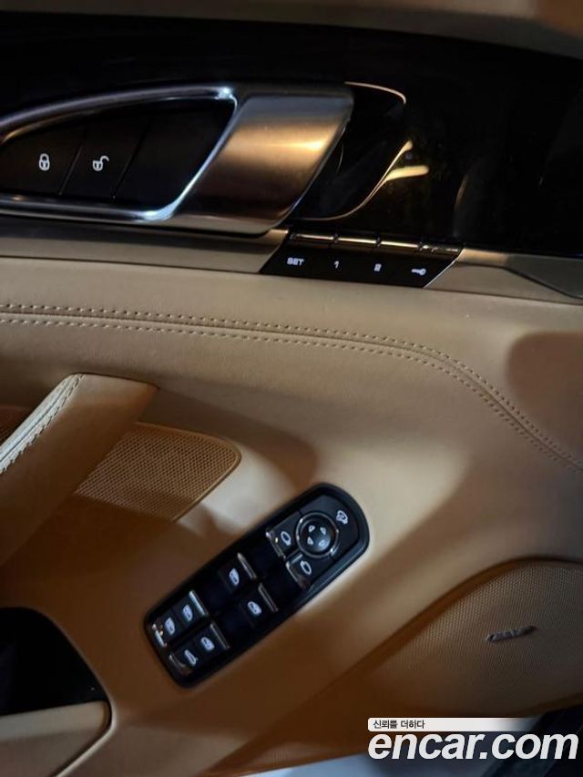 Porsche Panamera 2014 — photo 13