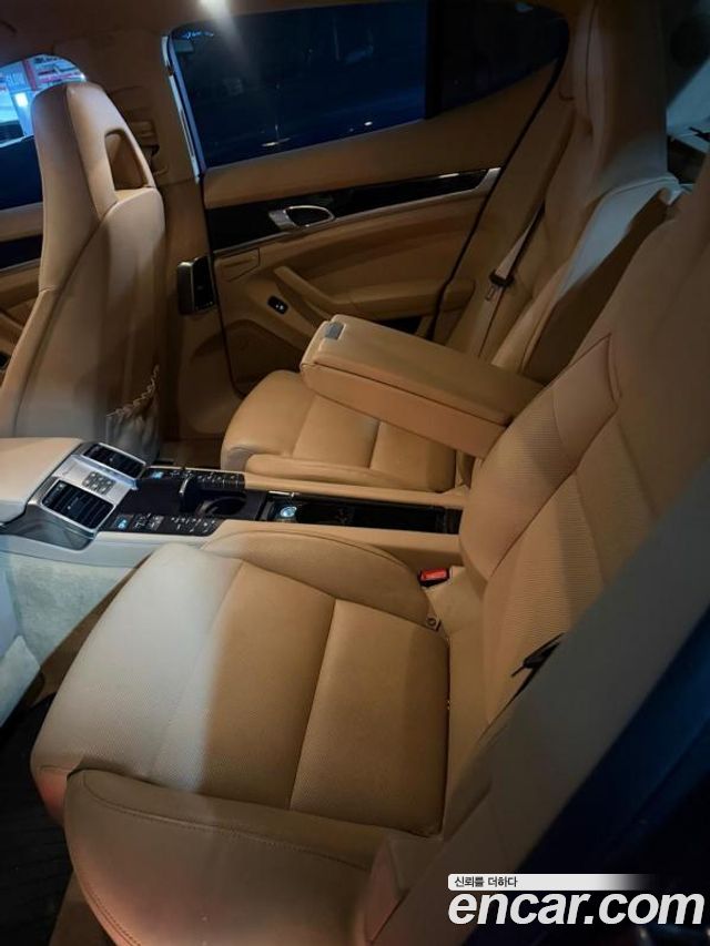 Porsche Panamera 2014 — photo 17
