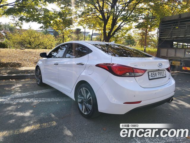 Hyundai AVANTE 2016 — photo 4