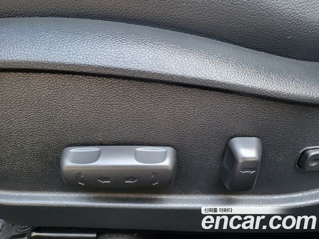 Hyundai AVANTE 2016 — photo 14