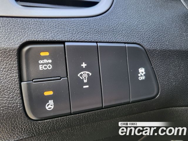 Hyundai AVANTE 2016 — photo 15