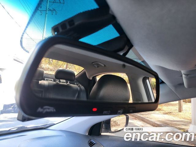 Hyundai AVANTE 2016 — photo 18