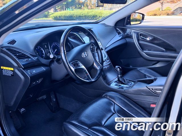 Hyundai Grandeur 2015 — photo 18