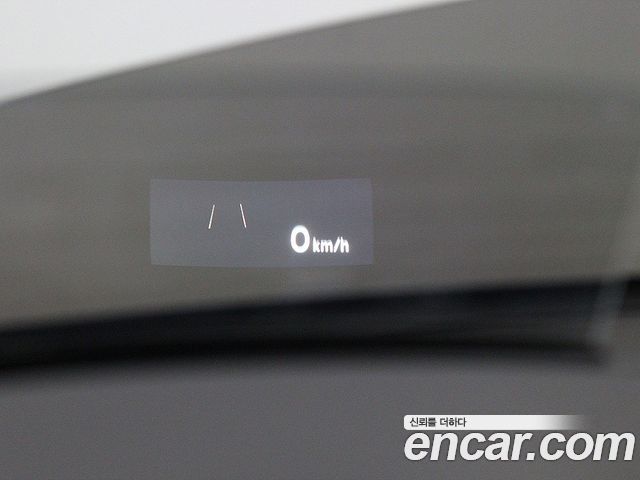 Volkswagen Tiguan 2023 — photo 11
