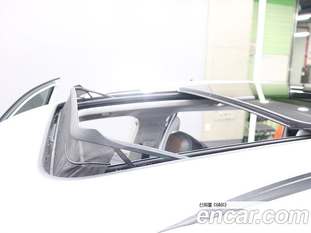 Volkswagen Tiguan 2023 — photo 12