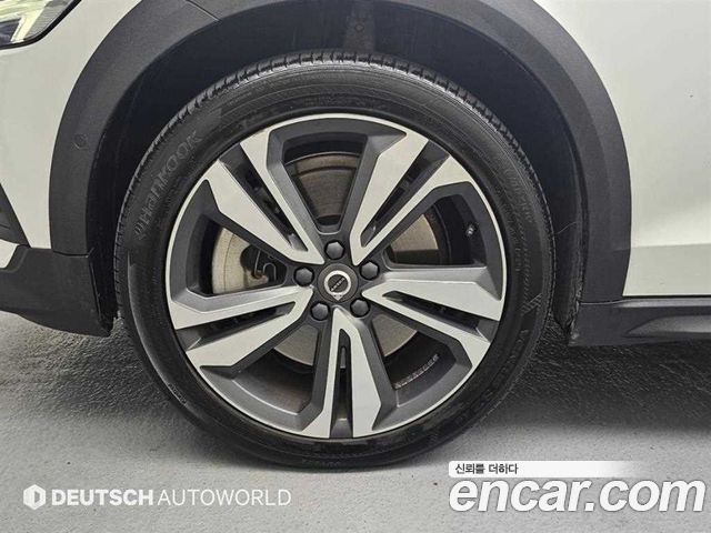 Volvo V60 2020 — photo 5