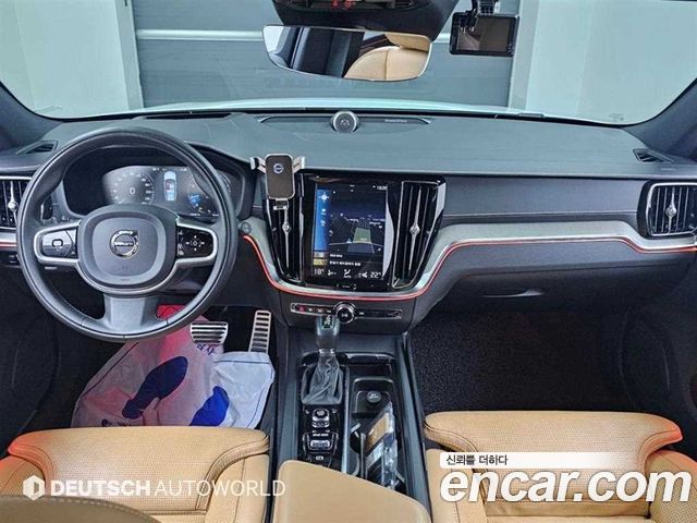 Volvo V60 2020 — photo 7