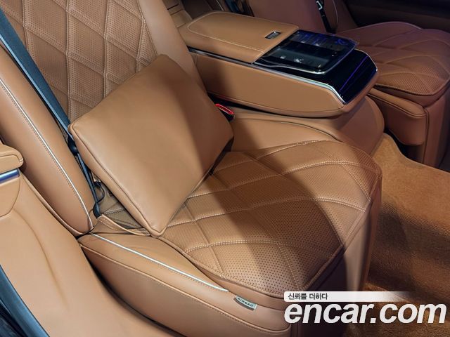Mercedes-Benz S-Class 2027 — photo 13