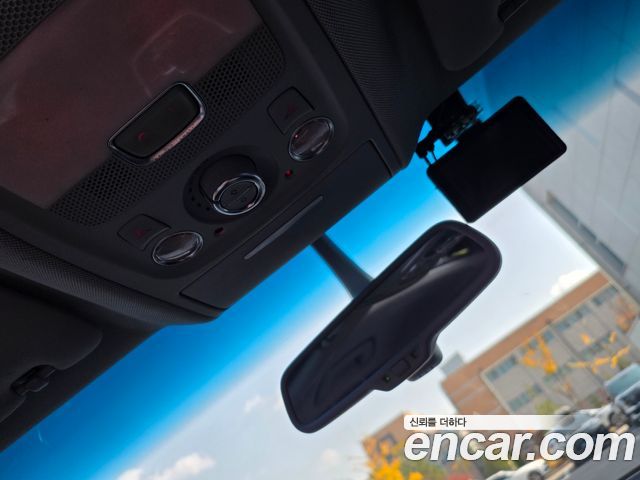 Audi Q5 2015 — photo 17