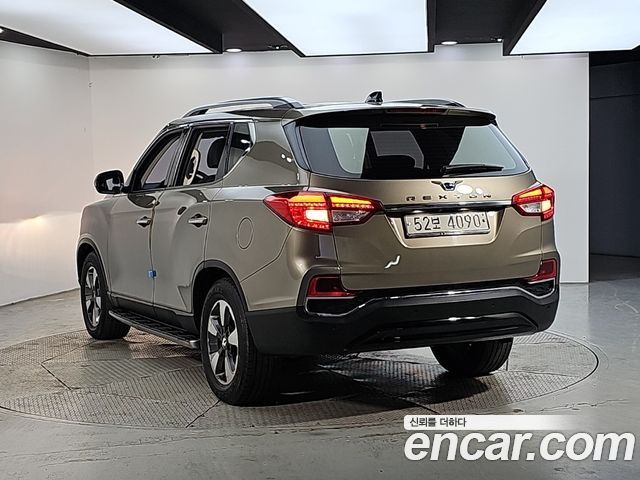 KG Mobility Rexton 2018 — photo 3