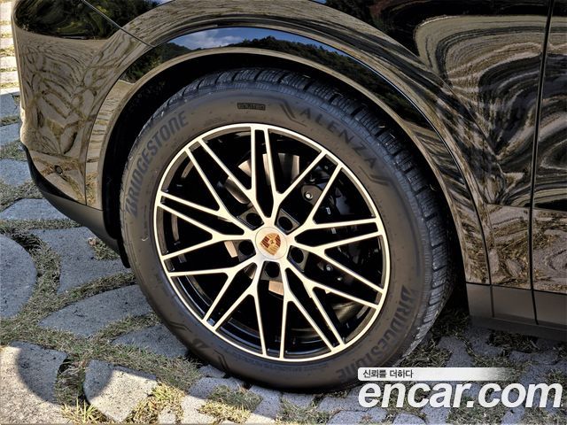 Porsche Cayenne 2025 — photo 5