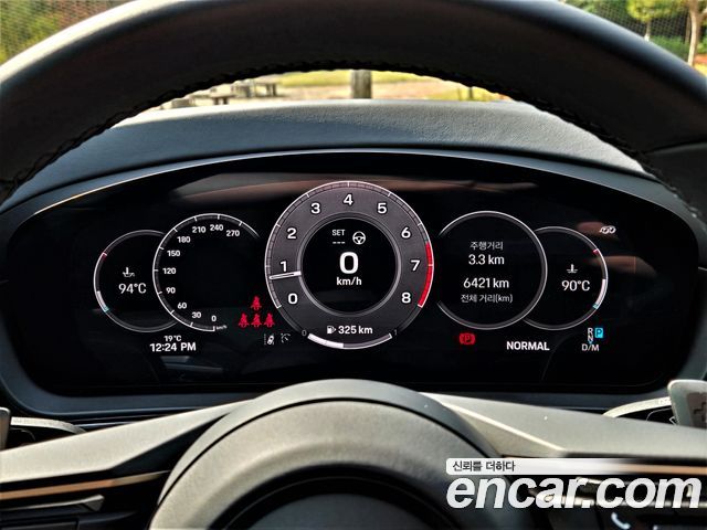 Porsche Cayenne 2025 — photo 8
