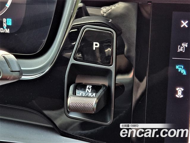 Porsche Cayenne 2025 — photo 9