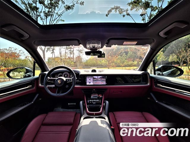 Porsche Cayenne 2025 — photo 10