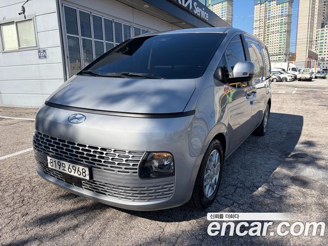 Hyundai Staria 2022 — photo 2