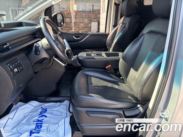 Hyundai Staria 2022 — photo 15