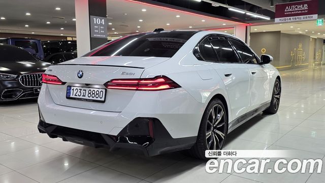 BMW 5-Series 2025 — photo 5