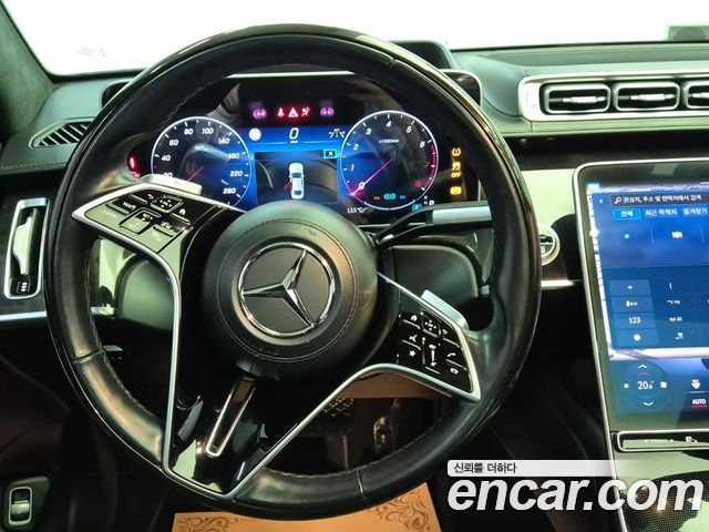 Mercedes-Benz S-Class 2022 — photo 9