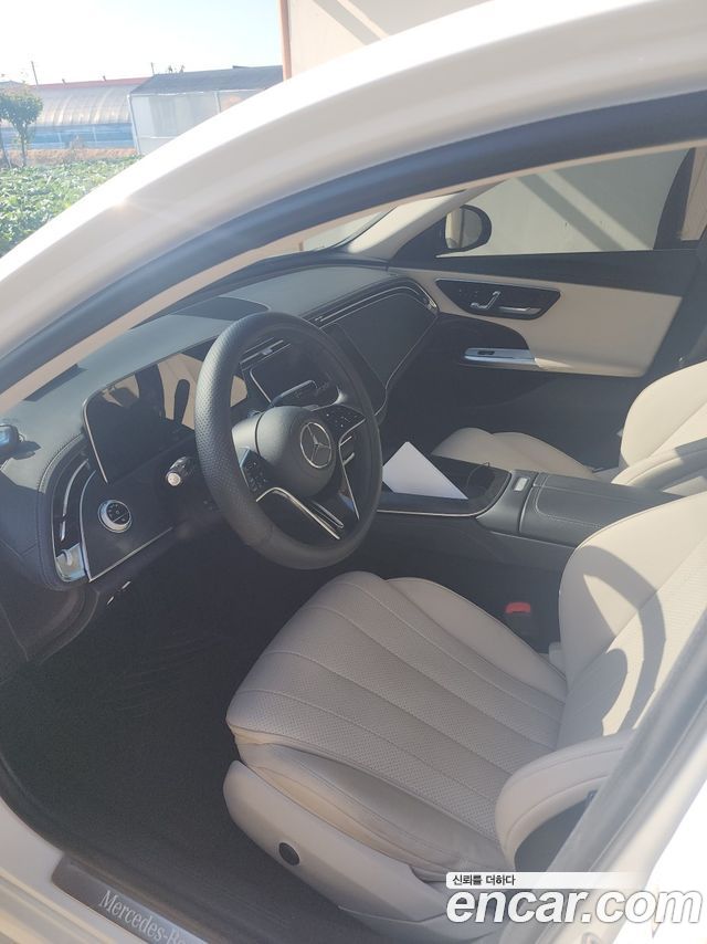 Mercedes-Benz E-Class 2024 — photo 4