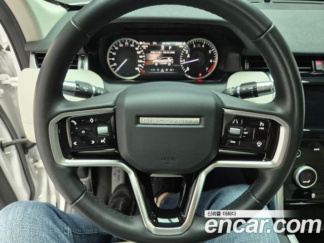 Land Rover Discovery Sport 2021 — photo 8