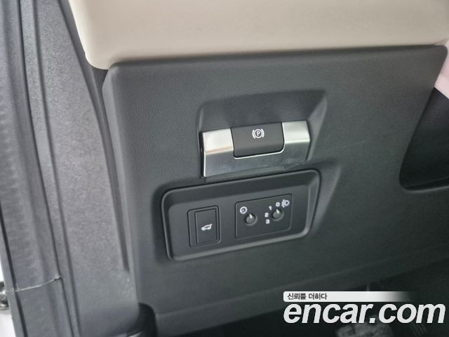 Land Rover Discovery Sport 2021 — photo 13
