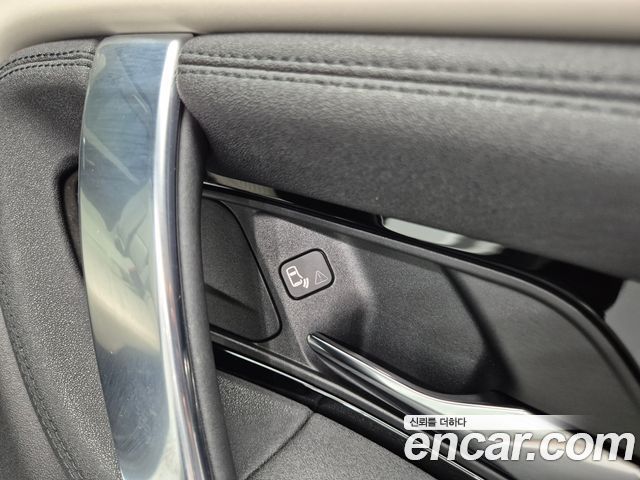 Land Rover Discovery Sport 2021 — photo 15