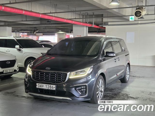 Kia Canival 2019 — photo 2