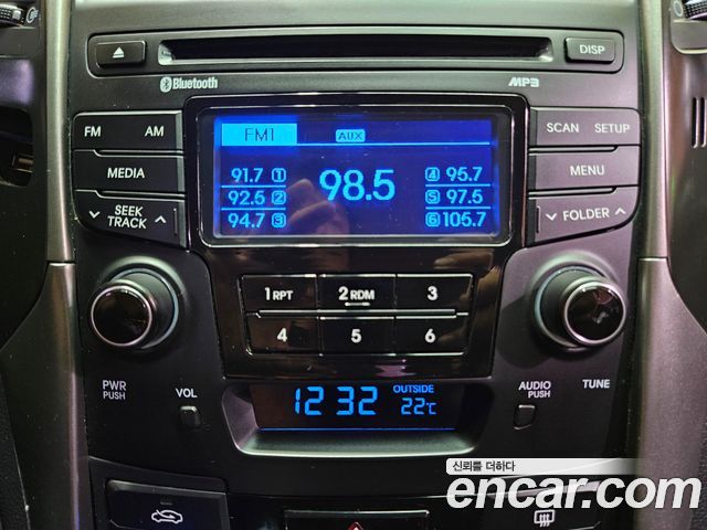 Hyundai Sonata 2014 — photo 18