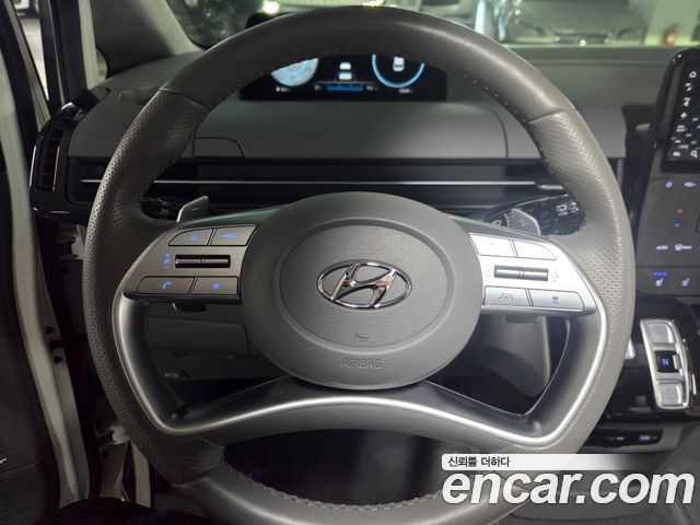 Hyundai Staria 2022 — photo 5