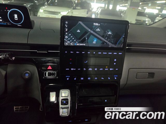 Hyundai Staria 2022 — photo 6