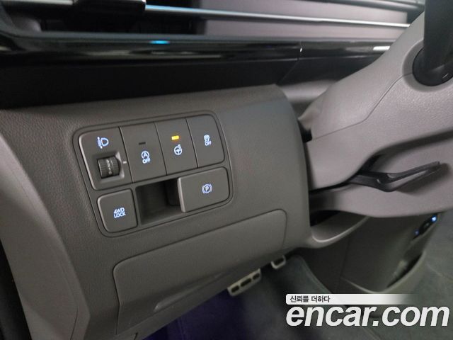 Hyundai Staria 2022 — photo 8