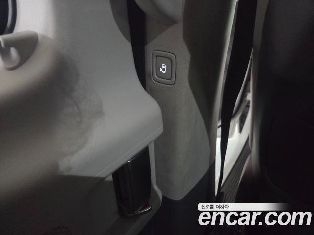 Hyundai Staria 2022 — photo 12