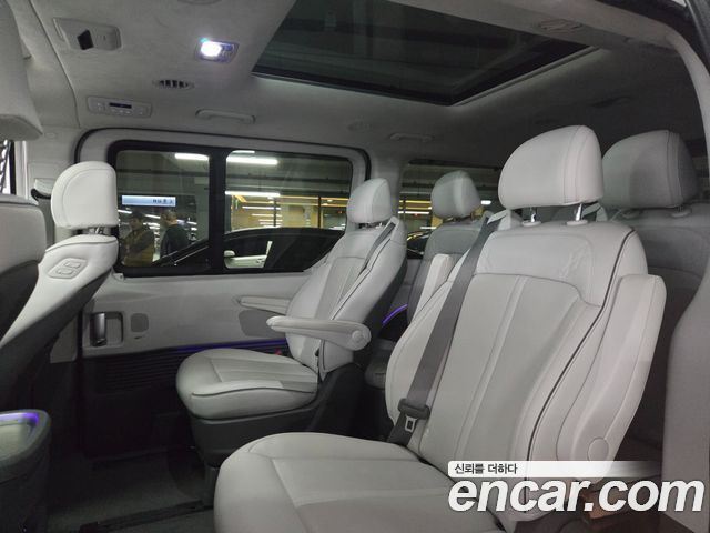 Hyundai Staria 2022 — photo 14
