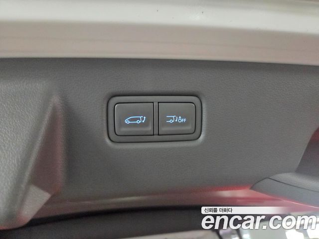 Hyundai Staria 2022 — photo 17
