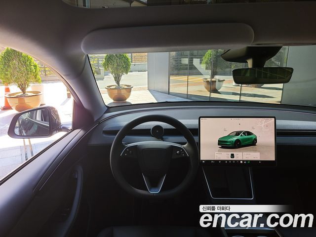 Tesla Model Y 2025 — photo 7