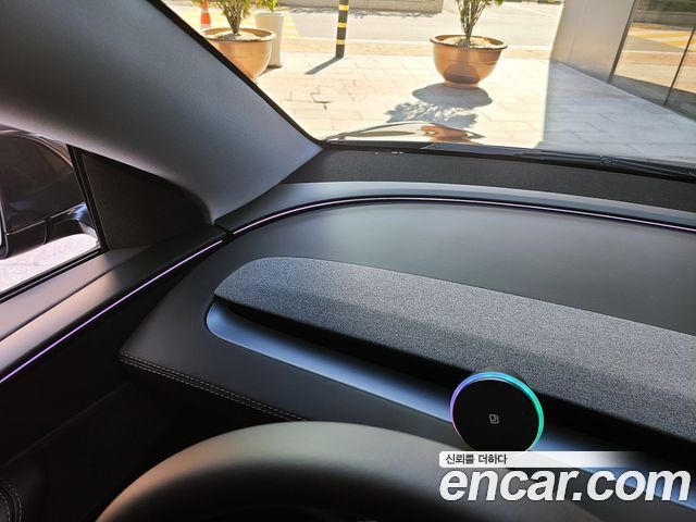 Tesla Model Y 2025 — photo 14