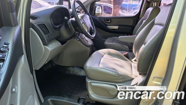 Hyundai Starex 2014 — photo 9