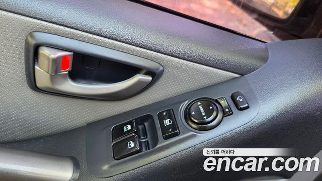 Hyundai Starex 2014 — photo 11