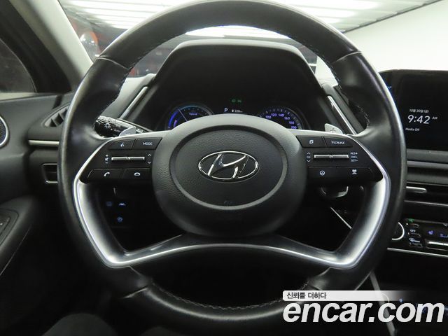 Hyundai Sonata 2022 — photo 8