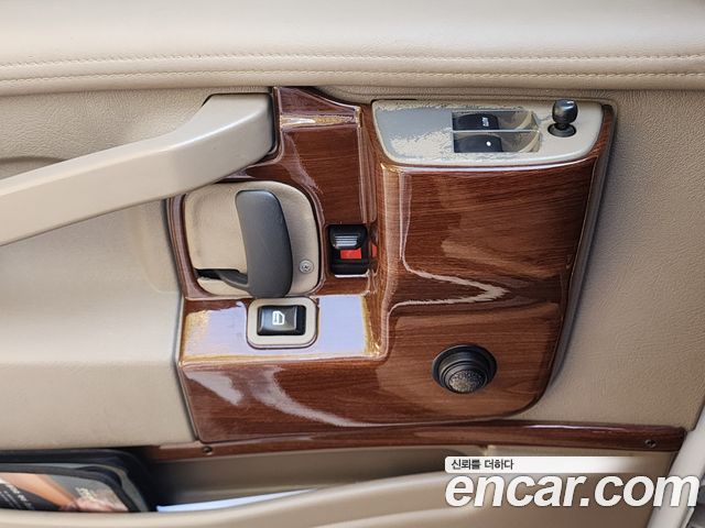 Chevrolet Express Van 2019 — photo 11