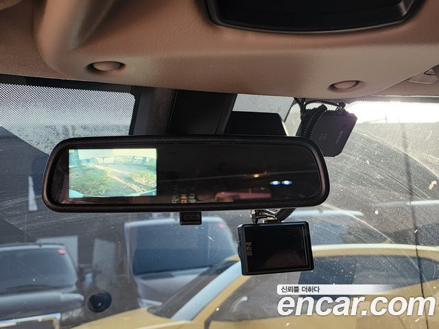 Chevrolet Express Van 2019 — photo 15